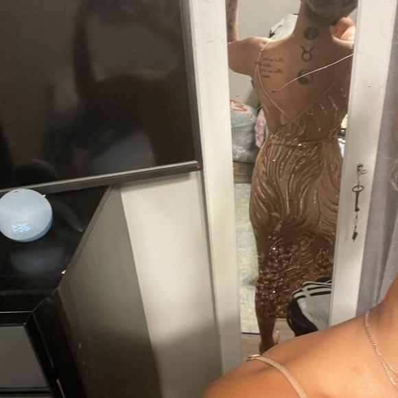 Midi Slit sequenced Dress - Picture 3 of 4